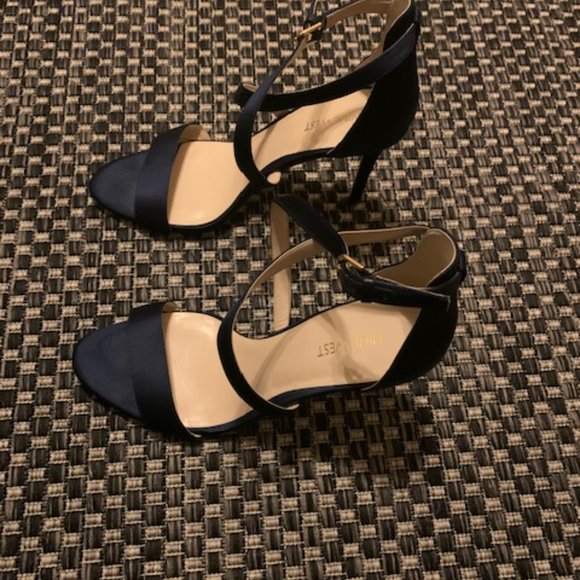 Nine West Navy Blue High Heel - Picture 3 of 5